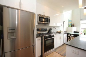 33993 Chatham Street-small-020-Kitchen-666x444-72dpi