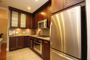 5014578 Valley-small-027-Kitchen-666x444-72dpi