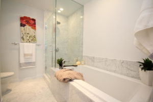 9075177 Brighouse Way-large-039-Master Bedroom Ensuite-1500x1000-72dpi